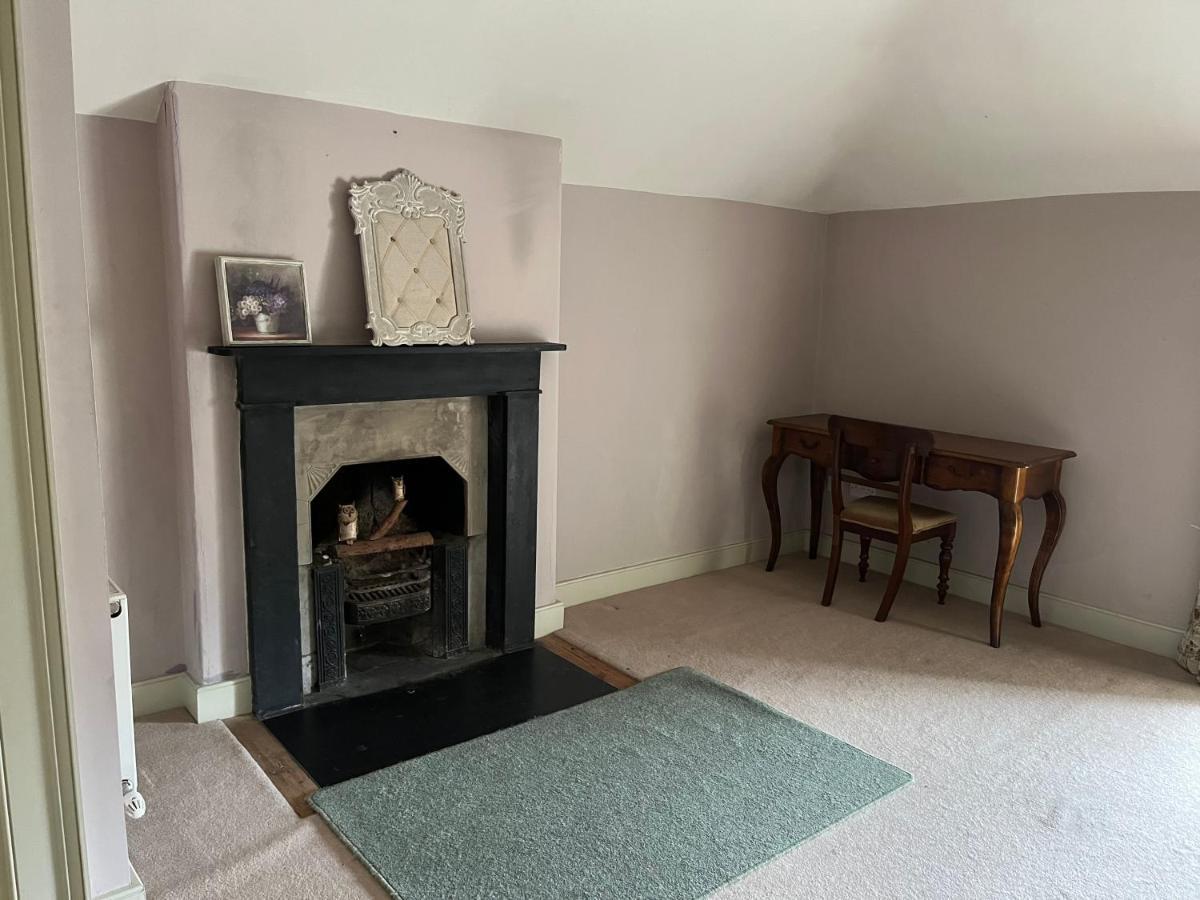 2 Bed Courtyard Apartment At Rockfield House Kells In Meath - Short Term Let Zewnętrze zdjęcie