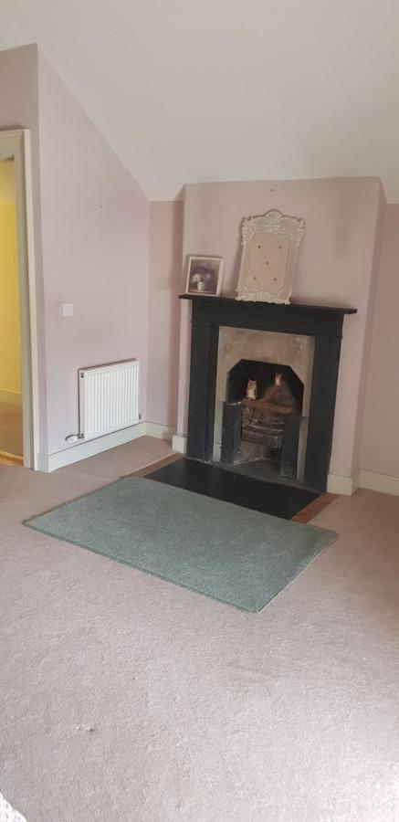 2 Bed Courtyard Apartment At Rockfield House Kells In Meath - Short Term Let Zewnętrze zdjęcie